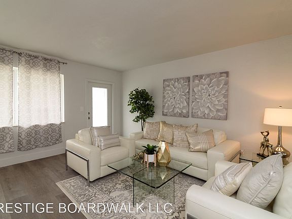 4th image of 16651 NE 18th Ave #51