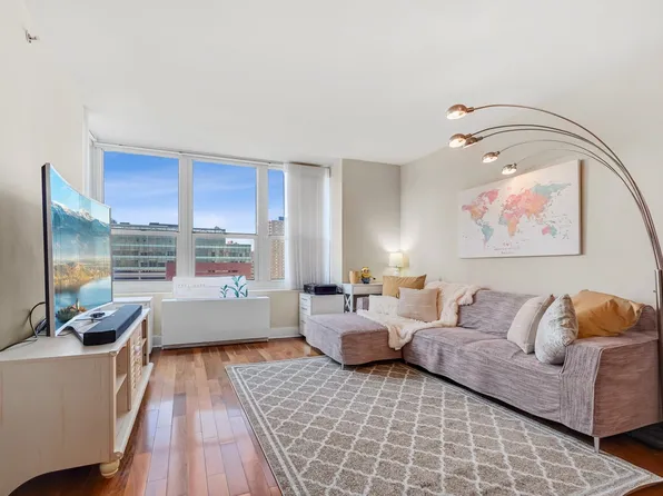 88 Morgan St APT 906, Jersey City, NJ 07302