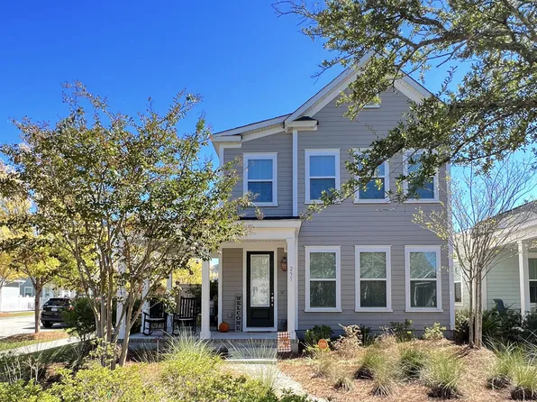 251 Summers Dr, Summerville, SC 29485