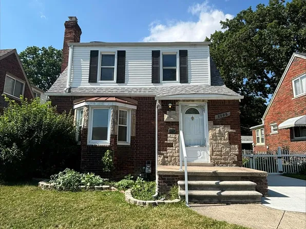 1788 Chestnut St, Wyandotte, MI 48192