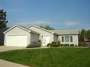 3rd image of 5010 Somerton Dr