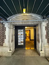 333 East 53rd Street, #5C