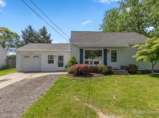 1140 Koster St, Jenison, MI 49428