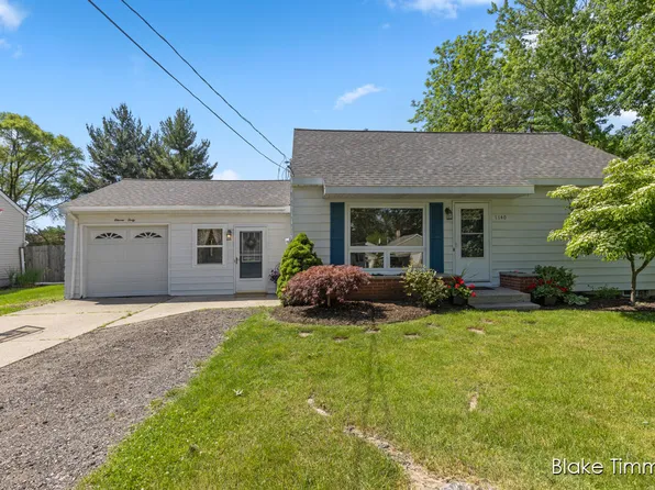 1140 Koster St, Jenison, MI 49428