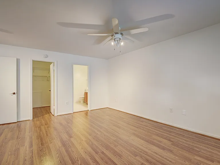 13907 Concord Ave — Photo 59