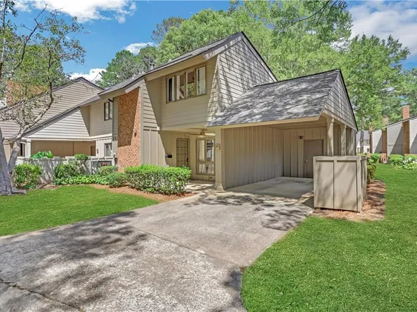 895 Cedar Crk N, Marietta, GA 30067