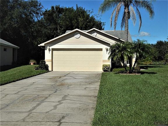 2nd image of 6523 Gentle Ben Cir