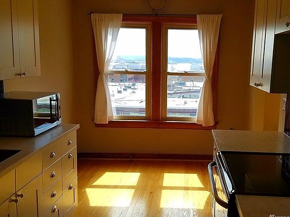 5th image of 220 W Olympic Pl APT 301