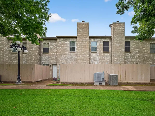 3200 Holly Hall St #3200, Houston, TX 77054