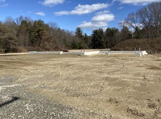 24 Elm St, Chelmsford, MA 01824