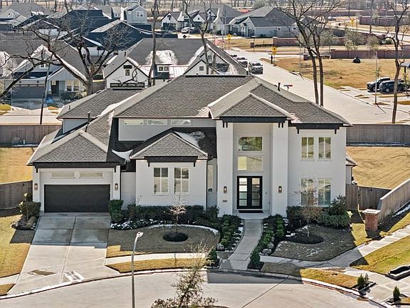 2nd image of 10106 Regatta Shore Dr