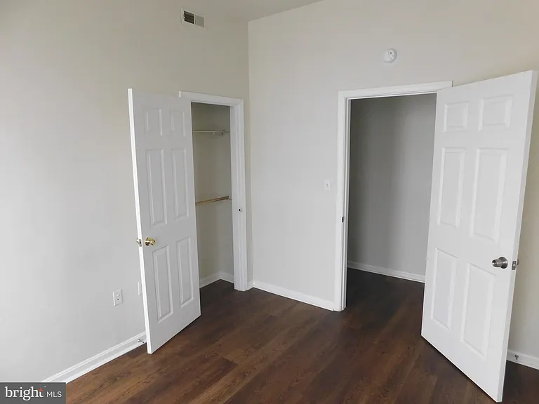 2427 Lakeview Ave #2C — Photo 11
