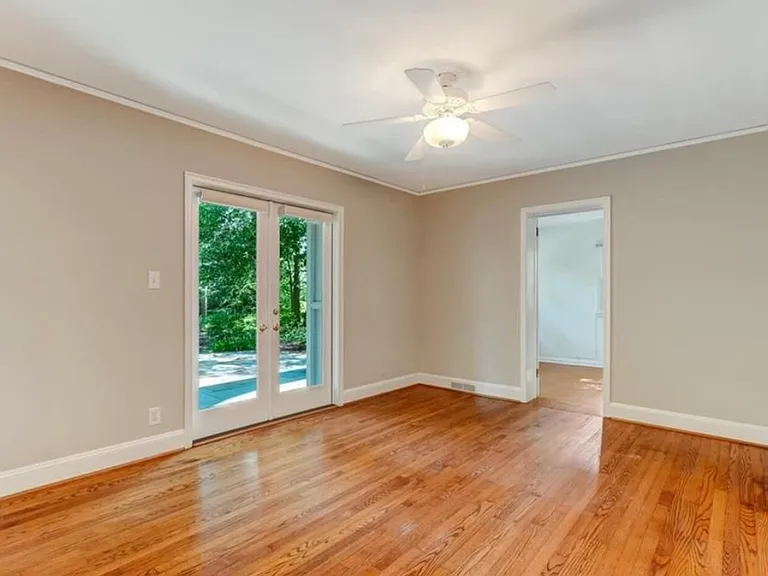 1804 Madison Ave — Photo 11