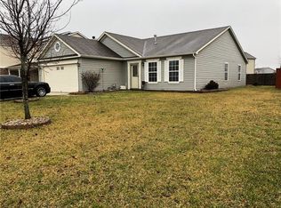 586 Streamside Dr, Greenfield, IN