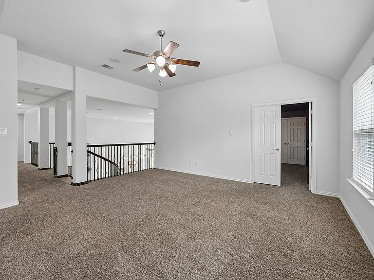 11901 Smithton Ave — Photo 25