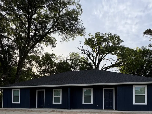 902 N 4th Ave, Durant, OK 74701
