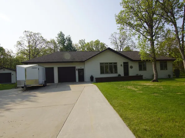 728 Robin Ln SW, Bemidji, MN 56601