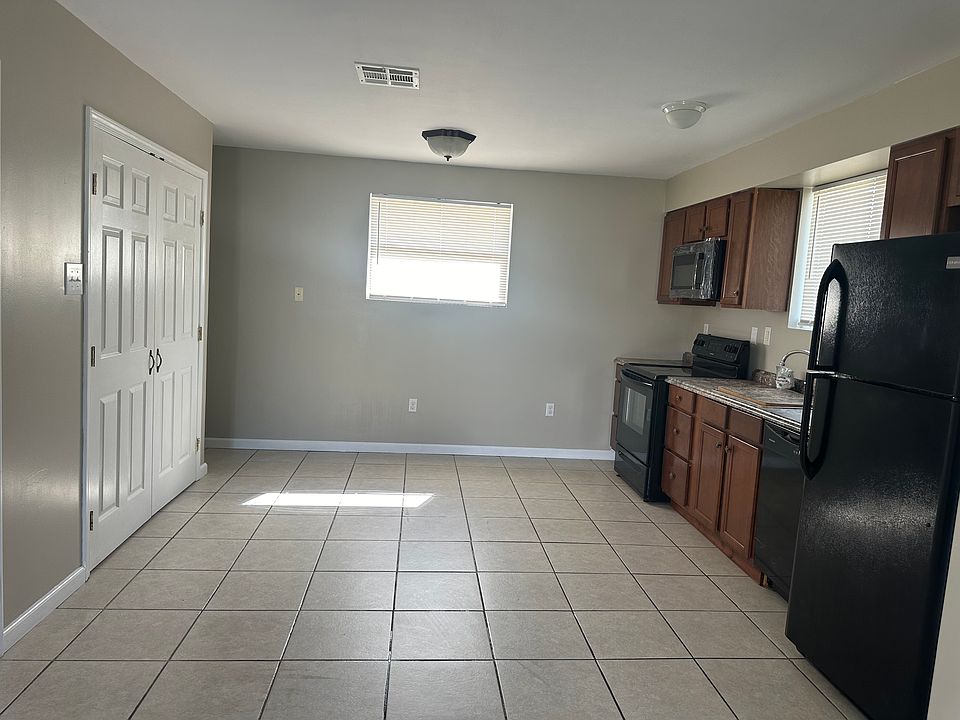 1st image of 509 Phyllis Dr