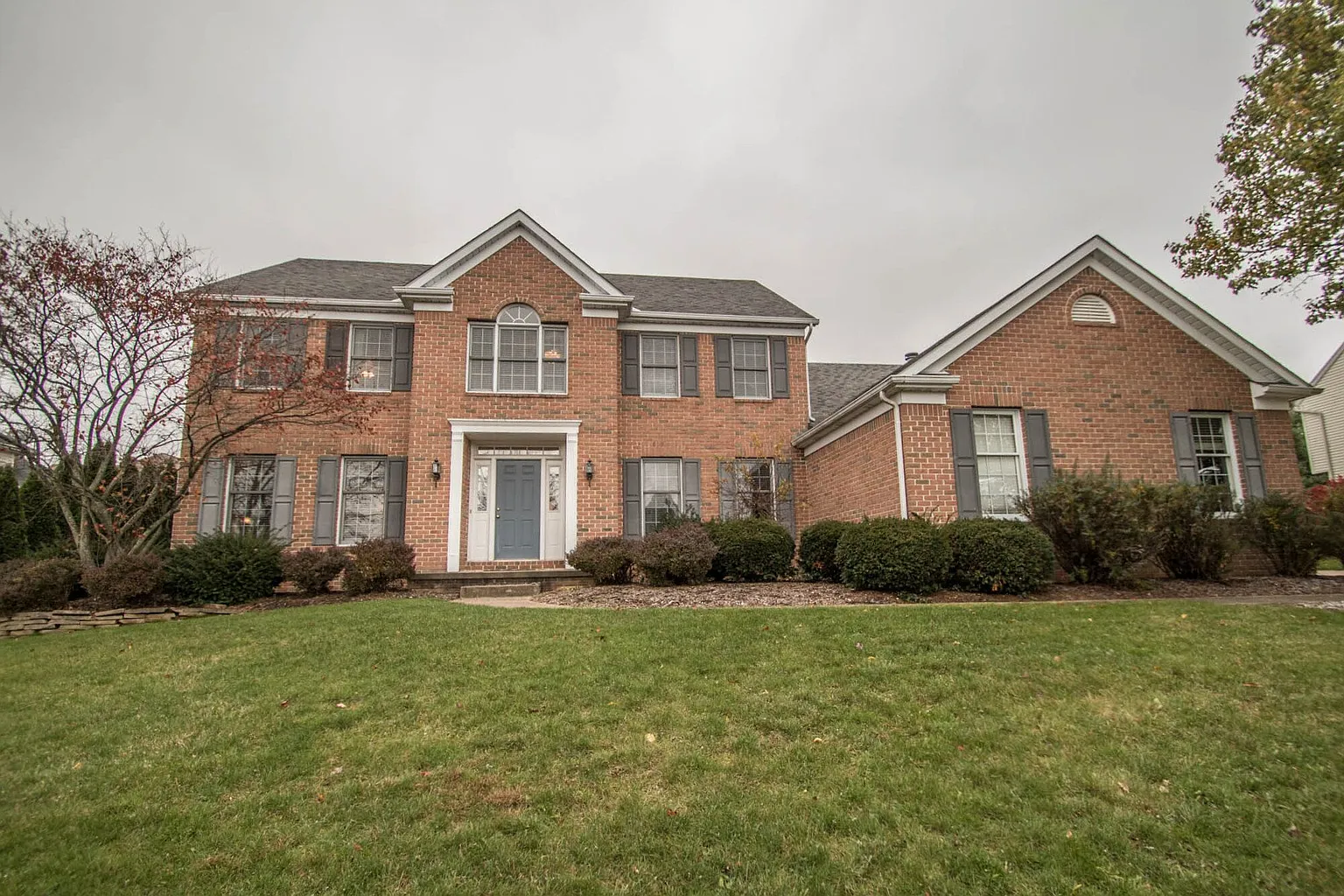 6644 Olde Stone Cir NE photo 1