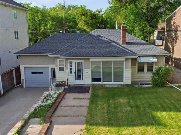 306 108th STREET W, Saskatoon, SK S7N 1P8