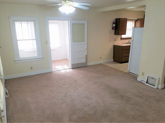 5th image of 9358 Kennedy Ave