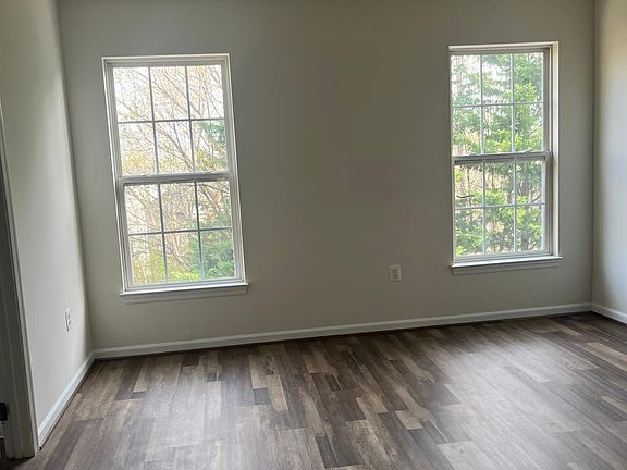 4th image of 9741 Faber Ln