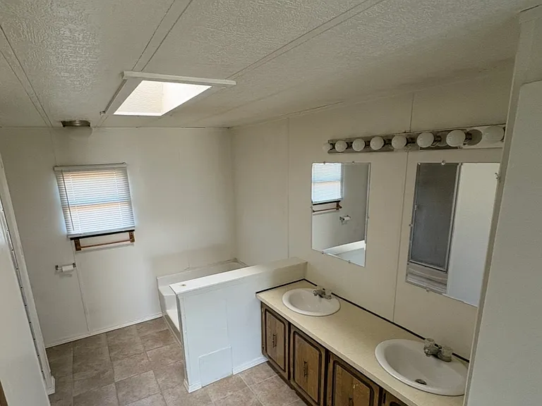 7 Pinon Rd — Photo 9