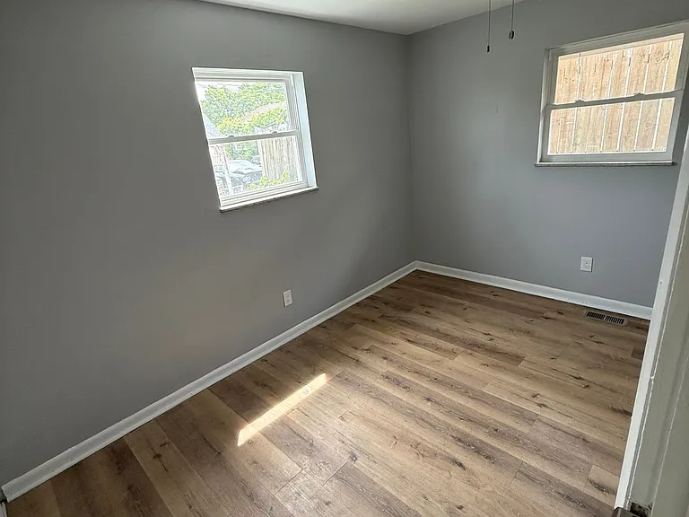 1918 Della Dr #MAIN — Photo 10