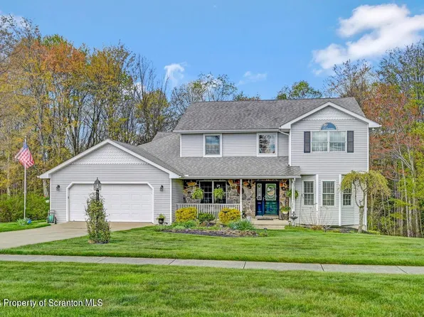 205 Autumn Dr, Moscow, PA 18444