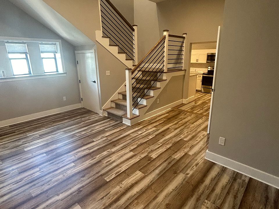 1st image of 18 Spruce St Unit 301