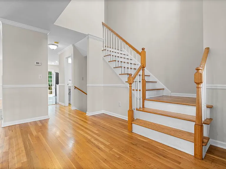 584 Hope St #7 — Photo 15