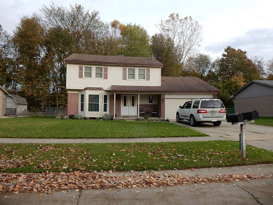 1st image of 34335 Lakewood Dr