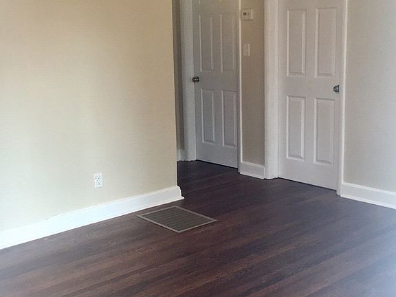 2nd image of 200 Solomon St APT 3