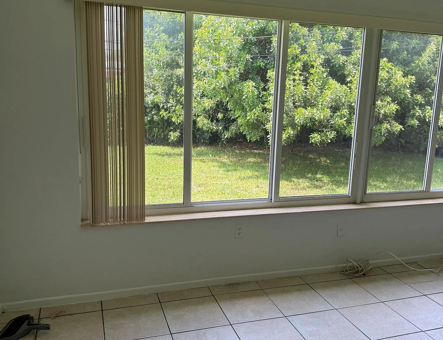 3 bed, 2.0 bath, 1292 sqft, $2,950 — Photo 4