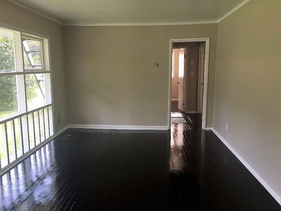 3rd image of 107 E Moore St