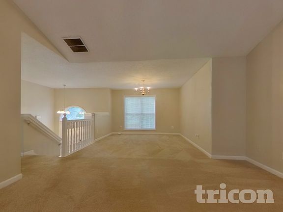 3rd image of 1619 Spring Hill Ct