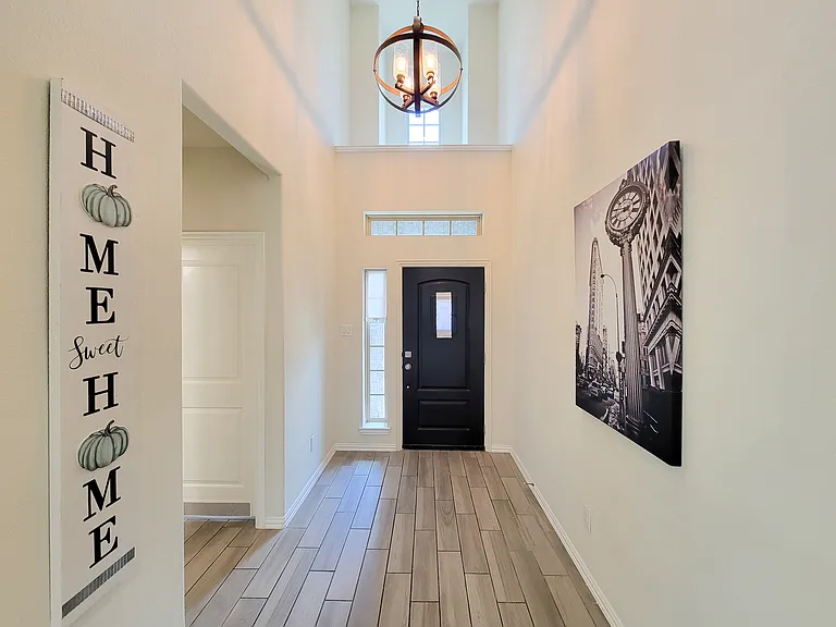 28638 Monarch Cliffs Dr — Photo 3