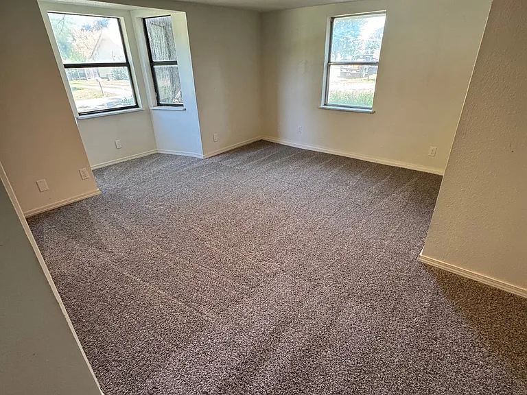 714 N Weenonah Ave — Photo 9