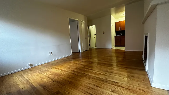 Rented by HOLTON REAL ESTATE INC. | media 10