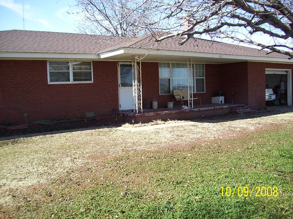 1st image of 709 N East St