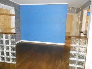 3rd image of 9819 S Greenwood Ave