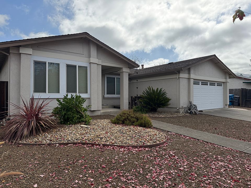 1st image of 4236 Leafwood East Cir
