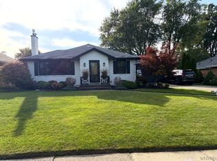 75 Coniston Rd, Amherst, NY 14226