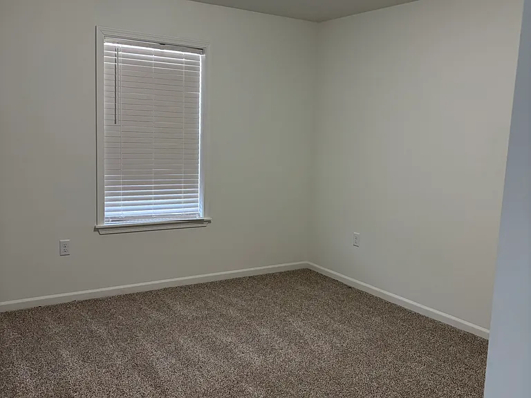 140 Sunset Cv — Photo 18