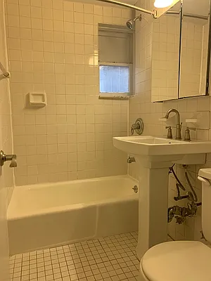 Rented by City Connections Realty | media 14