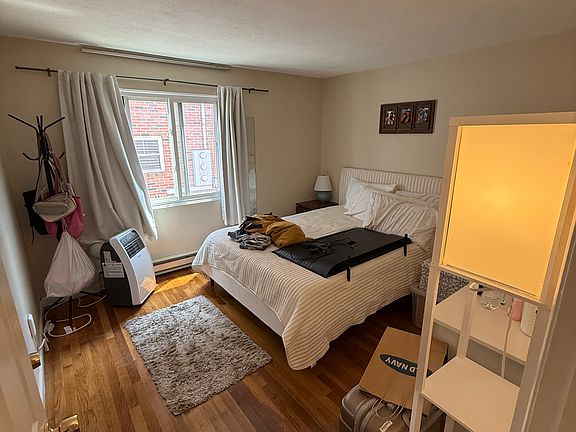 4th image of 20 Coolidge Hill Rd APT 3