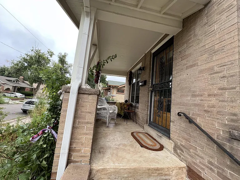 3238 W 31st Ave — Photo 2