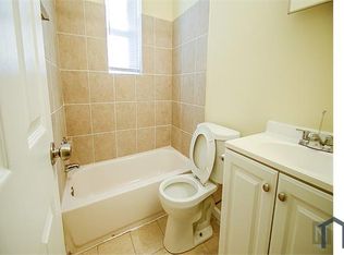 41 Forrester St SW #1, Washington, DC 20032
