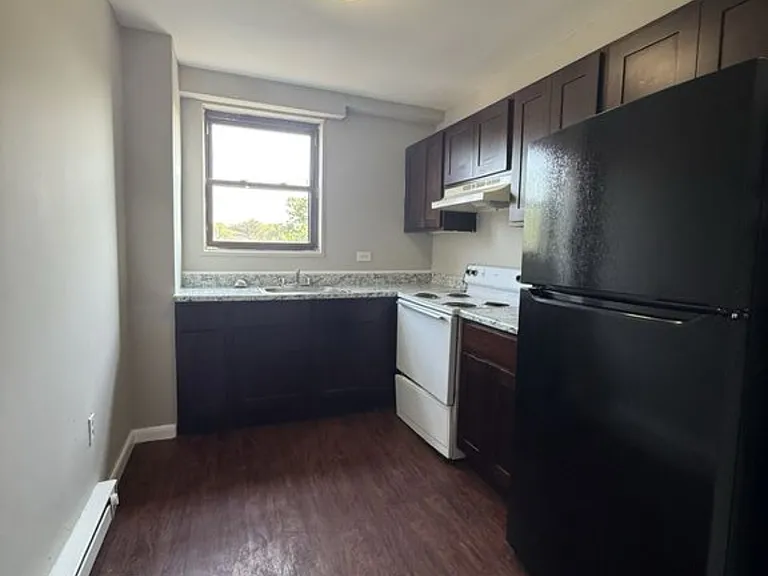 Riverside Tower Holdings — Photo 12
