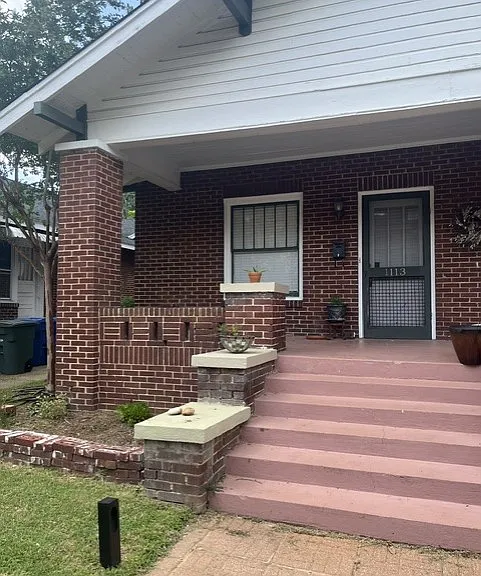 1113 Kinard Ct — Photo 2